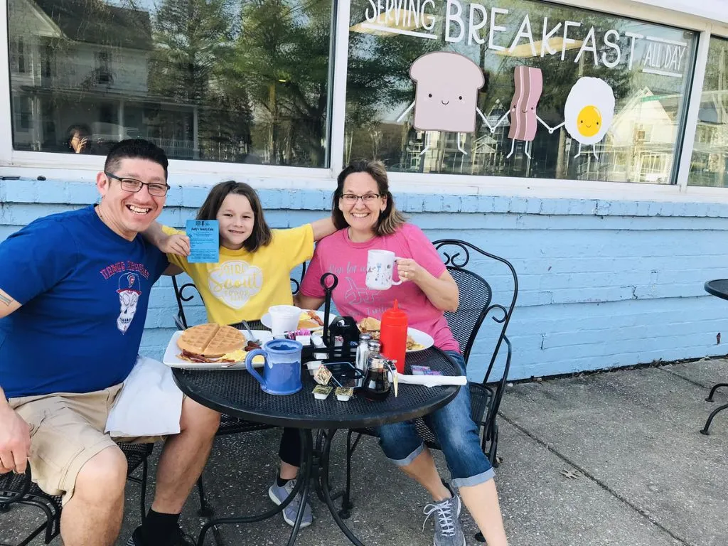 young family at judys cafe